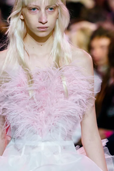 Look 9